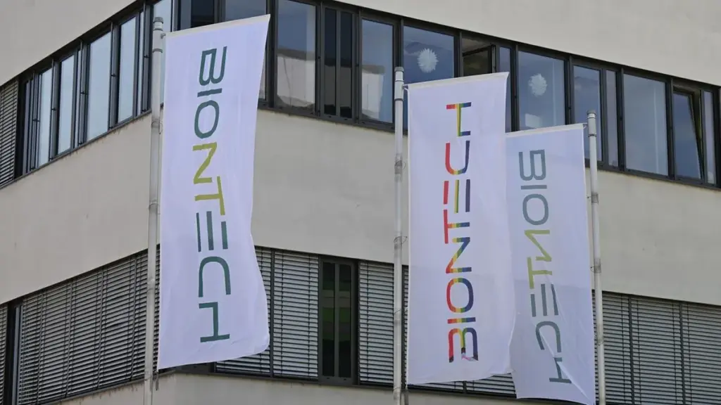 BioNTech plant Standortschließungen und 1.860 Stellenstreichungen