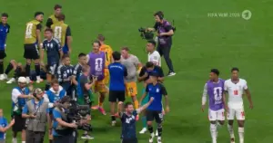 WM 2026: Jude Bellingham schlägt Argentinier nach Abpfiff auf den Hinterkopf - BILD