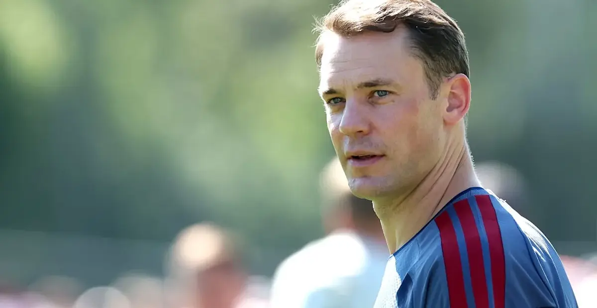 Manuel Neuer kündigt sein Karriereende an - BILD