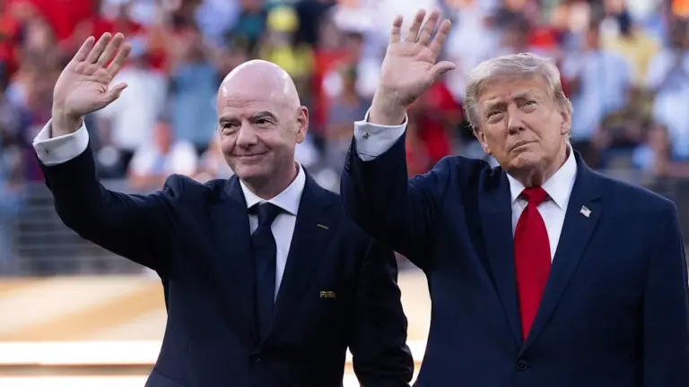 WM: Fifa-Präsident äußert sich erstmals nach dem Beben: Jetzt spricht Gianni Infantino - BILD