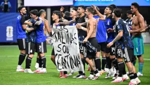 Liveblog zur Fußball-WM 2026: Falklandinseln: FIFA soll argentinisches Banner ahnden