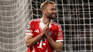 FC Bayern: Neuer Vertrag perfekt – Hier kommt Konrad Laimer von seiner Unterschrift! - BILD
