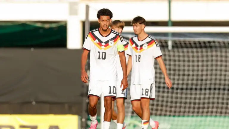 Spaniens U19 jubelt: Deutschland verliert EM-Finale - BILD
