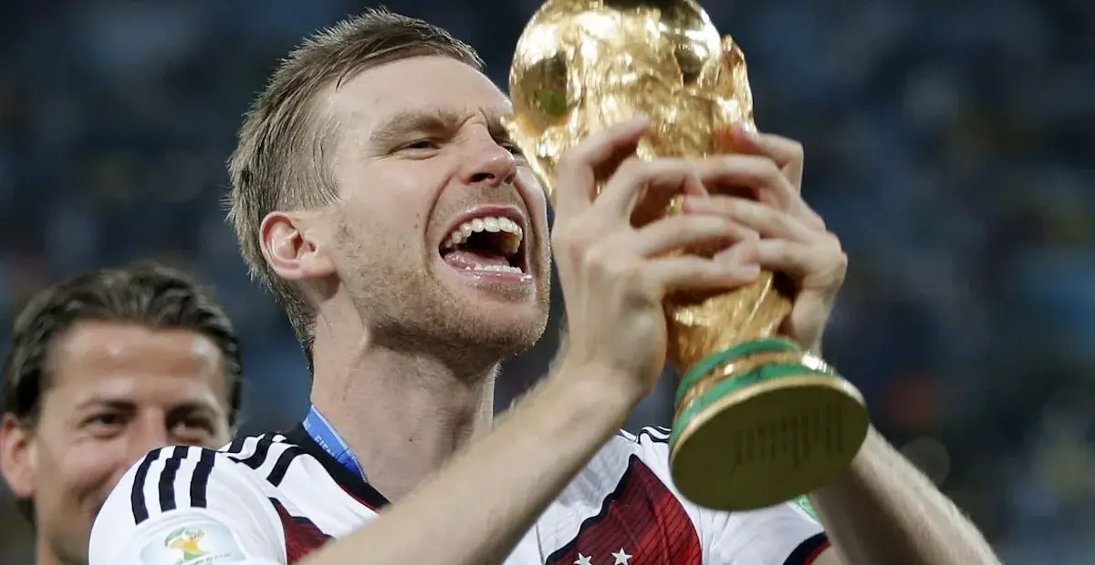 Per Mertesacker spricht über neuen Job als DFB‑Geschäftsführer - BILD