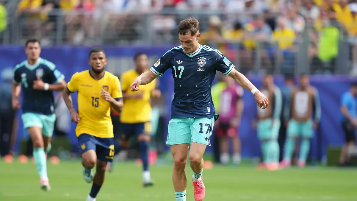 June-25-2026-New-Jersey-Aarhus-USA-FLORIAN-WIRTZ-from-Germany-controls-the-ball-during-FIFA-World-Cup-2026-Ecuador-and-Germany