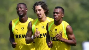 Borussia Dortmund: Star von 2 Klubs umworben – Wie reagiert der BVB? - sportbild.bild.de