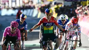 Tour de France Femmes: Kim Le Court-Pienaar siegt auf sechster Etappe vor Liane Lippert